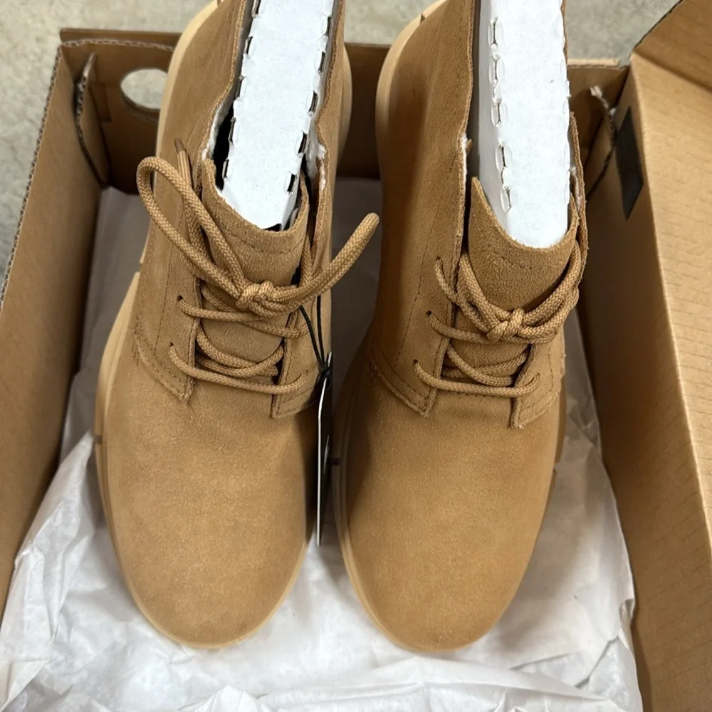 New In Box, Sorel Men's Explorer Drift WP 'Tawny Buff / Ceramic | Size 8.5 - Picture 4 of 6